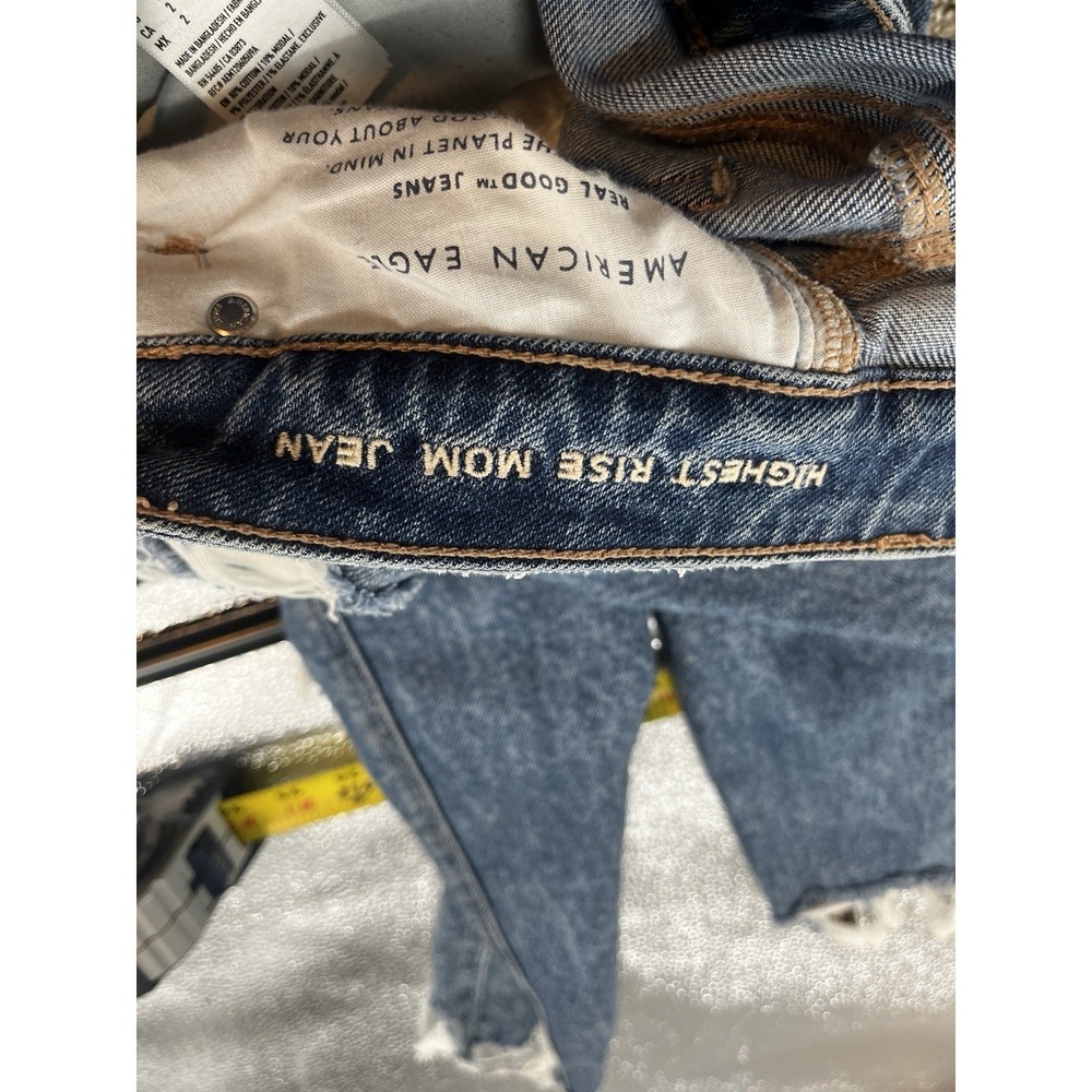 American Eagle Womens Distressed Trashed Mom Jeans Size 2 Blue - Picture 4 of 9